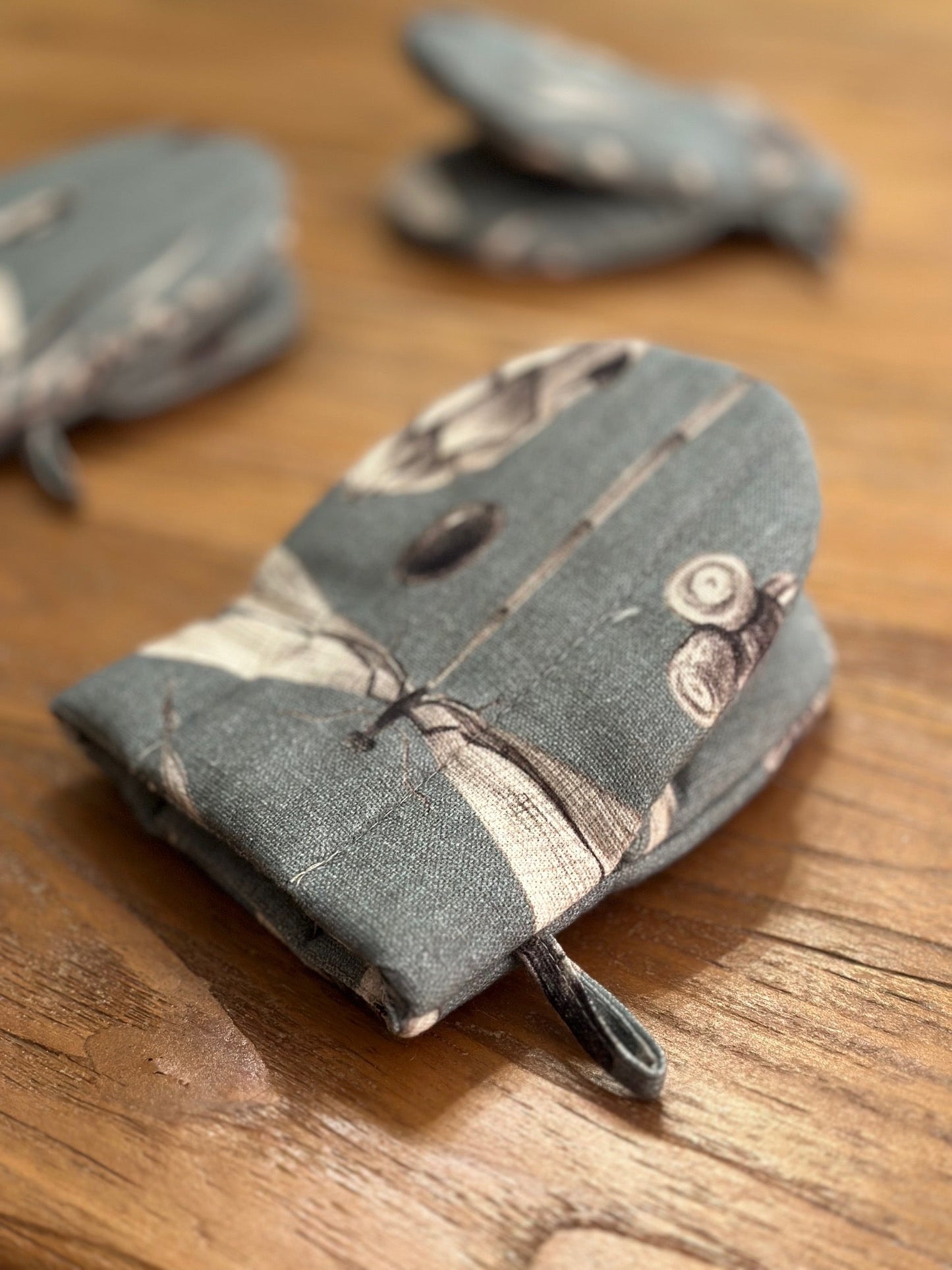 Oven Glove Small with Double Wool Filling, 100% Cotton, Printed | Aqua Land