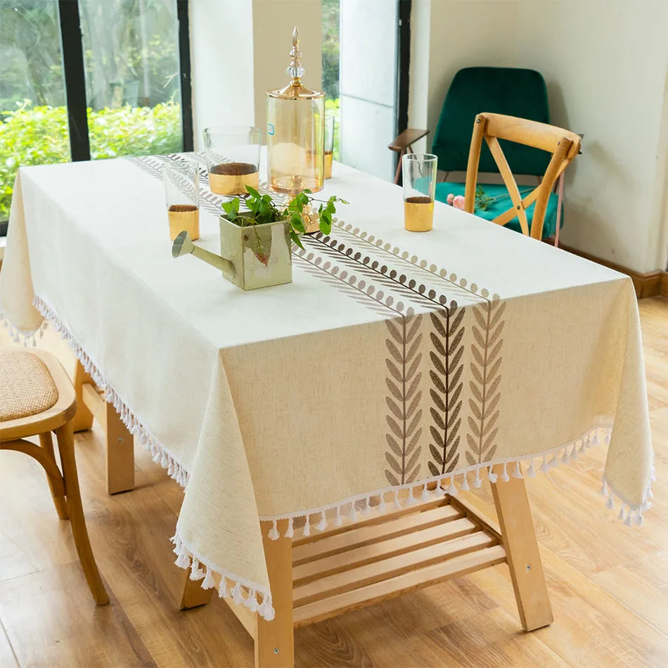 Nappe à pompons brodée polyester et coton Epi de blé