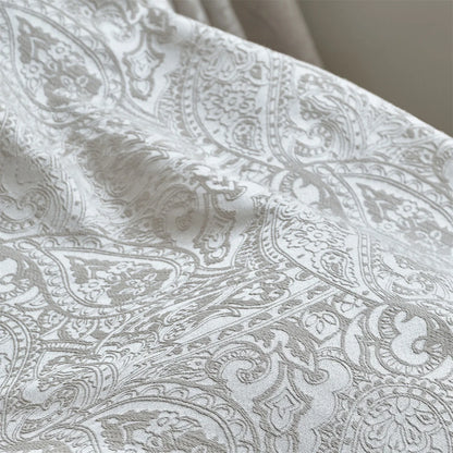 Luxury Jacquard Fabric Tablecloth Paisley Pattern