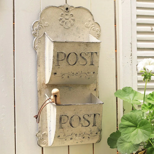 Boîte aux lettres murale en métal style rural